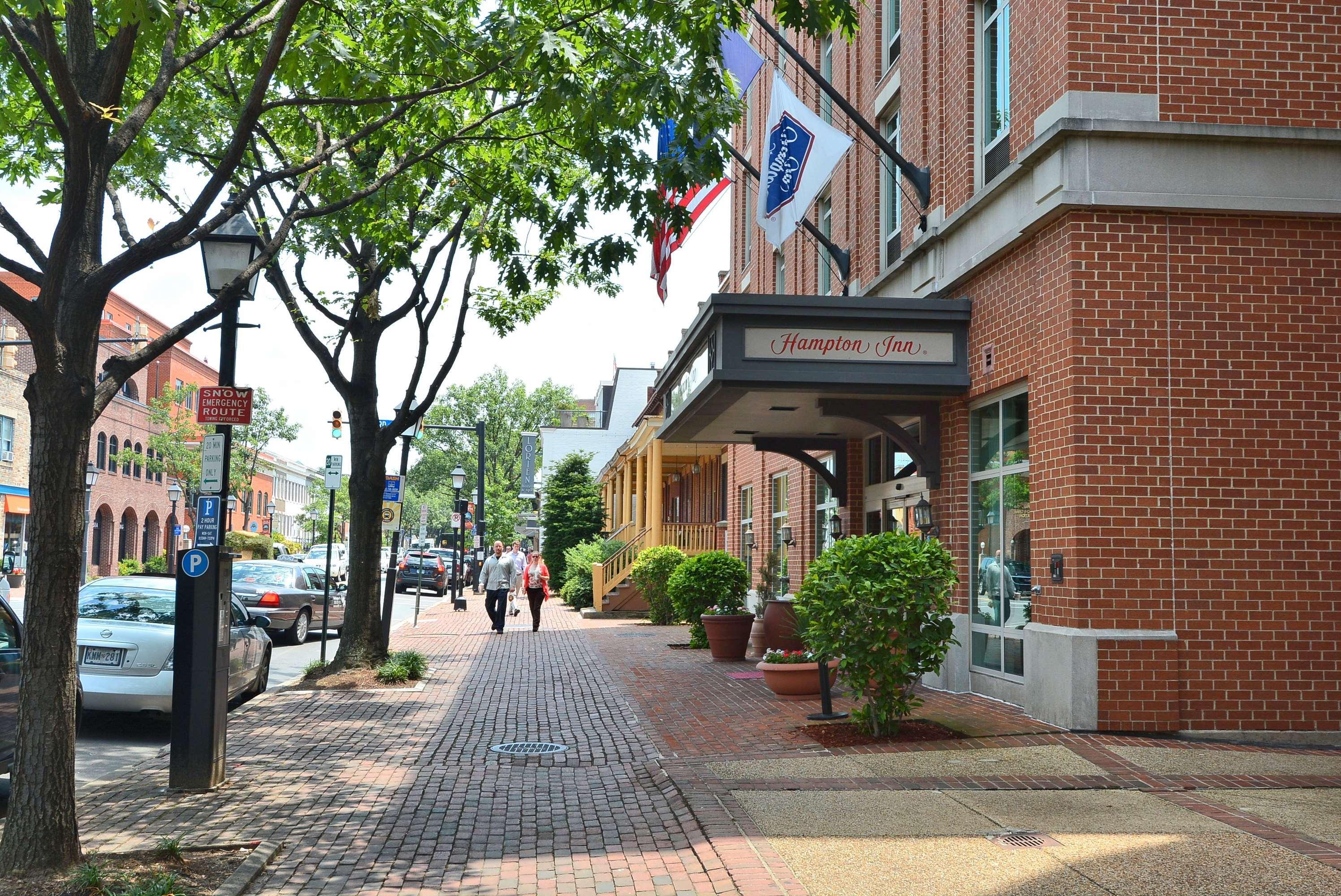 Hampton Inn Alexandria/Old Town Exterior foto