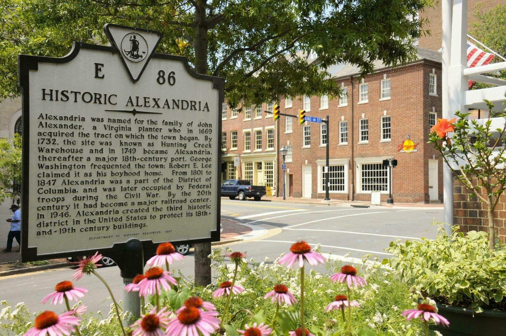 Hampton Inn Alexandria/Old Town Exterior foto